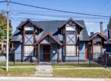VENTA - Casa de 3 dormitorios y quincho en Bº Casas del Sur!