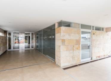 ALQUILER - Consultorios/Oficinas en Edificio Australis